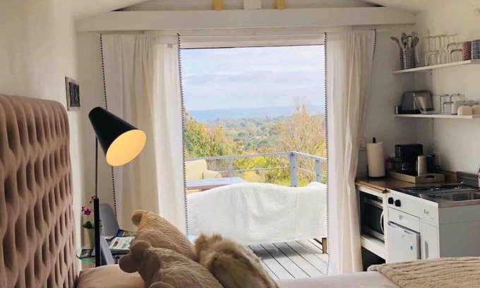 Central Malibu Cabaña | 30% OFF! Malibu Charming Suite Ocean View King Bed