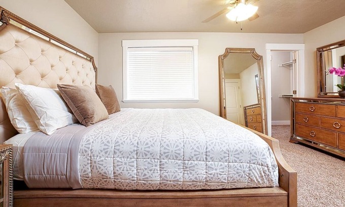 Ogden Casa | 30% OFF PROMO! East Ogden Dream, Newly Built, BBQ, Patio, Views, Dedicated Spa!