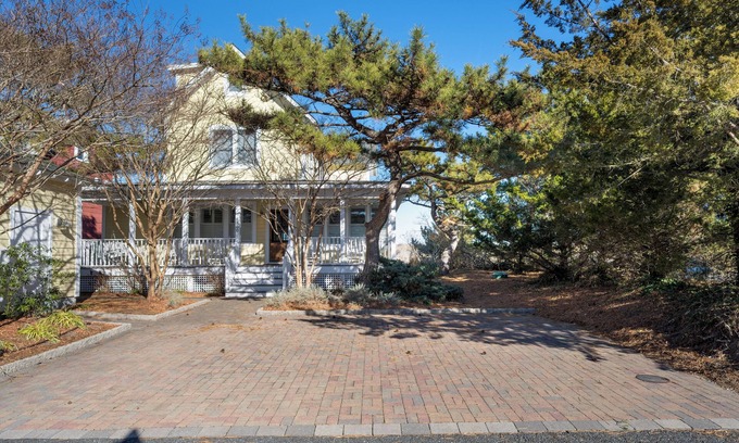 Lewes Casa | 300 Bay Avenue - Bayfront on Lewes Beach!