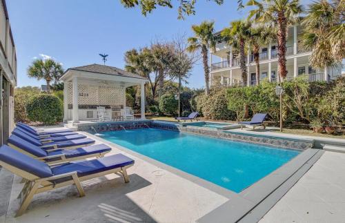 Isle of Palms Casa | 3001 Palm Boulevard by AvantStay Across From Beach Ocean Views