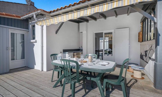 Pornic Chalet De Esquí | 300m from the sea - garden and small pool