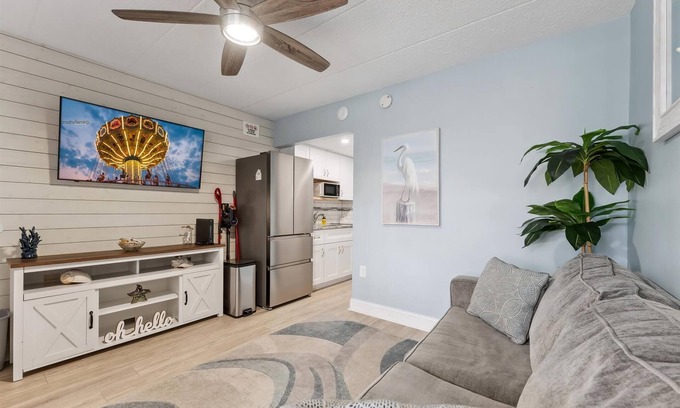 North Wildwood Condominio | 301 Ocean Ave, Unit 110 - The Harbor Light