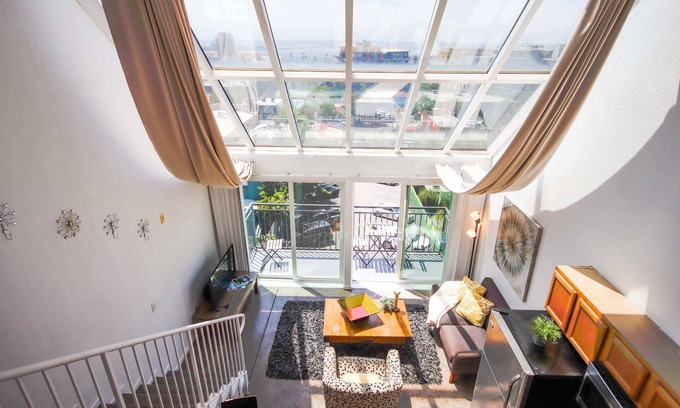Little Italy Apartamento | Little Italy loft # 302