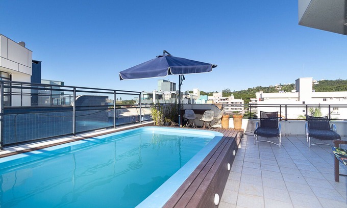 Ze Amandio Apartamento | 304, Linda cubierta dúplex con piscina privada