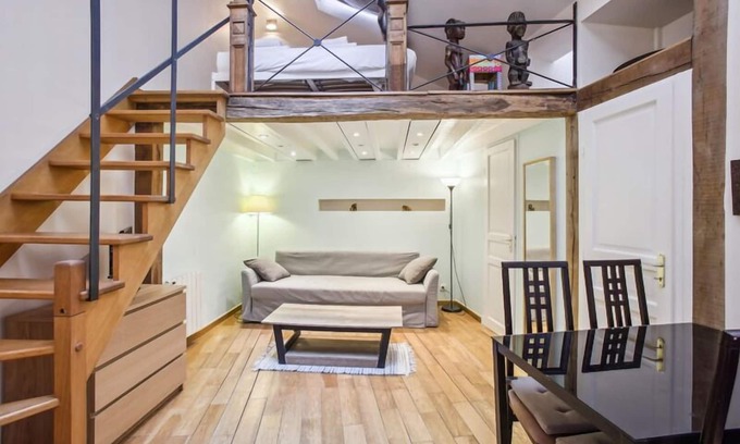 Champs-Elysees Apartamento | 304 Suite Boetie - Superb apartment in Paris.