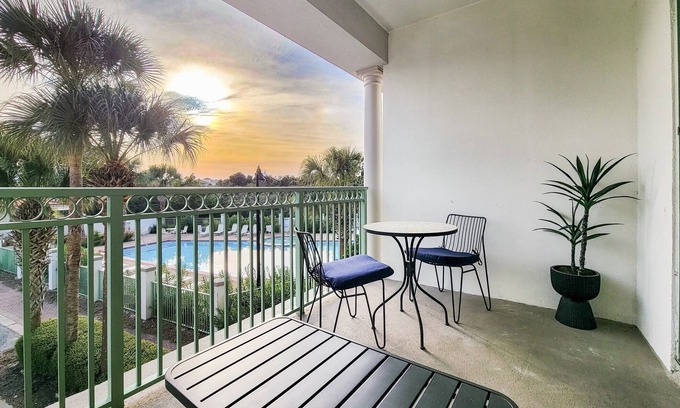 Rosemary Beach Condominio | 30A | 207: Serene 30A Getaway | Walk to Beach, Dining & Rosemary!