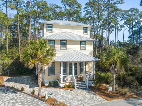 Treetop Apartamento | 30A Beach House - Joy of Life at Treetops by Panhandle Getaways