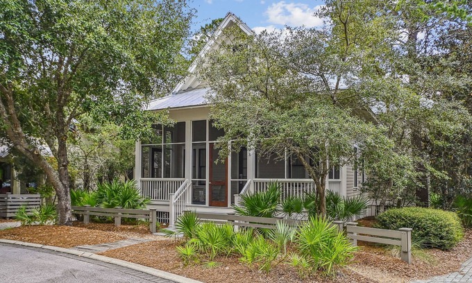Cottage District Casa | 30A WaterColor Rental Steps to Pools, Beach Club, Shops, Restaurants + Bikes!