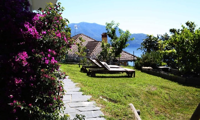Cannero Riviera Apartamento | 3½-habitación apartamento con dos terrazas, jardín y maravillosas vistas del lago