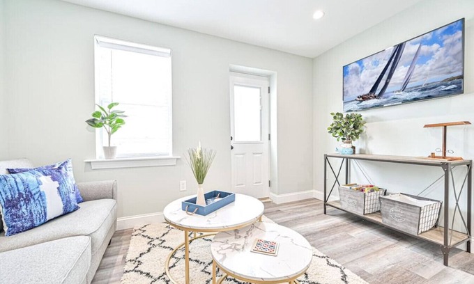 Wildwood Apartamento | 318 E Youngs Ave Unit 5 Salty Shore Oasis: Spectacular Retreat