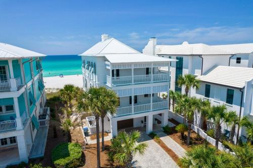 Sunnyside Casa | 330 Beachside Premium Gulf Front Beach Service now included