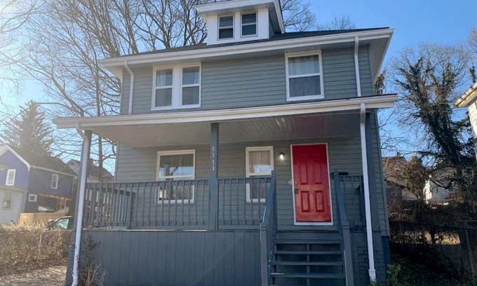 Cincinnati Casa | 3311 Evanston Large Renovated 4 BDR Close to DTWN Laundry