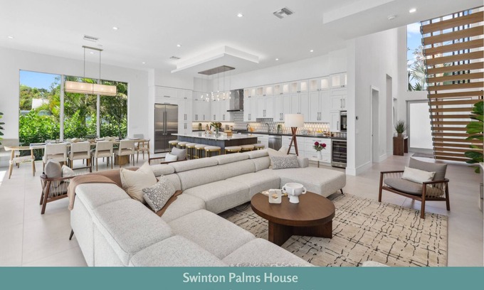 Delray Beach Casa | 337 New Luxe Modern Villa + Private Guest House | Walk to the Ave & Beach!