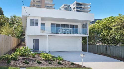 Kings Beach Casa | 35 Moreton Parade Kings Beach QLD