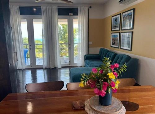 Caye Caulker Casa | 360 Suites, Seaside Luxury, 4 Bedrooms, 3 Bath