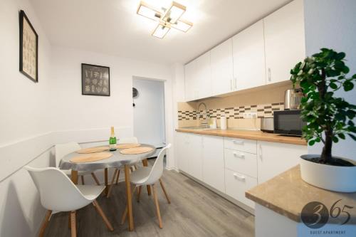 Hunedoara Apartamento | 365 Guest Apartment