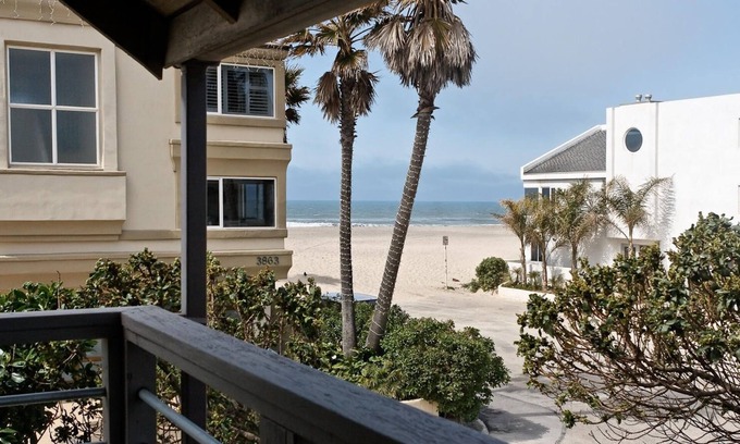 Hollywood Beach Casa | 3860O Hollywood Beach Shack