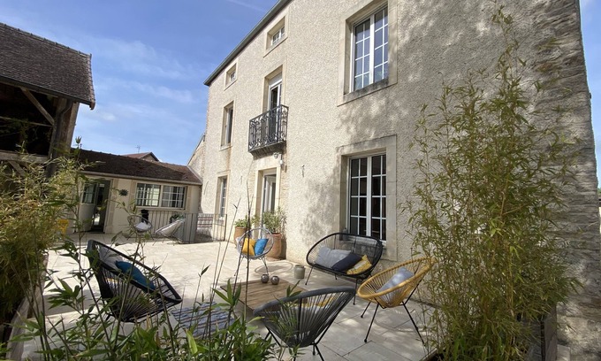 Chaignay Casa | 38BIS RENTAL 12 / 14 PERSONS NIGHT WEEK-END VACATIONS COMPANY