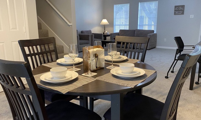 Pasadena Condominio | 3BD/2.5 Bath Condo Houston Area
