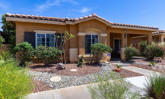 Palm Springs Casa | 3bd/2.5ba Home, Plunge Pool/Hot Tub, Garage