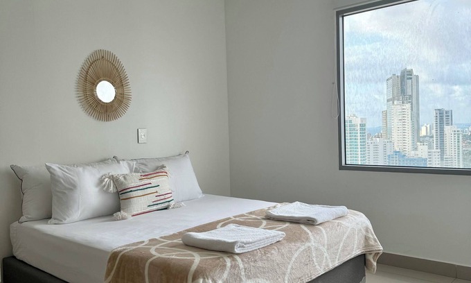 Cartagena District Apartamento | 3BD Condo-Amazing View-Modern APT-Luxury Building-Bocagrande-6pax