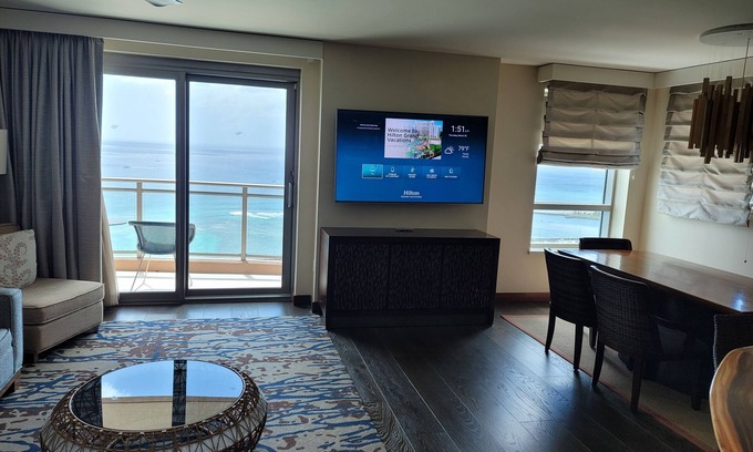 Honolulu Apartamento | 3BD Penthouse Grand Islander Hilton Hawaiian Village