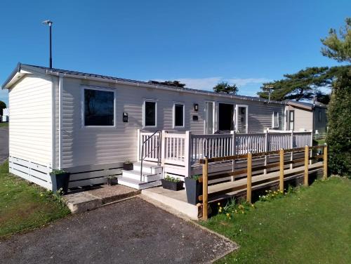 New Forest District Casa | 3Bed 2Bath Quiet woodland cul de sac!