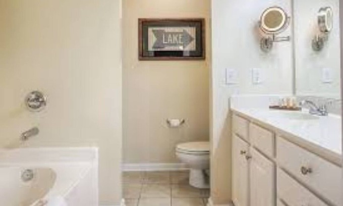 Santee Complejo | 3Bed/3Bath Deluxe at Lake Marion!
