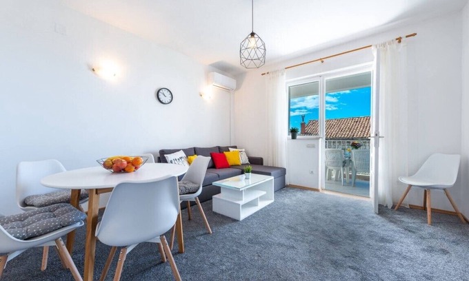 Pile Apartamento | 3bedroom apartment near Old Town!!!