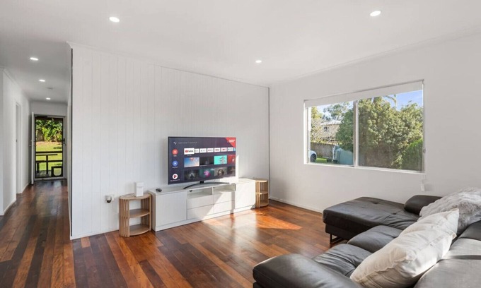Brisbane Casa | 3Beds Value & Comfort Stay | Airport, CBD & Cafes