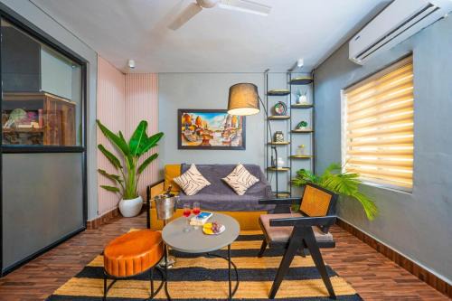 Hauz Khas Apartamento | 3BHK Spacious Stay-Bunk & King Beds-Hauz Khas