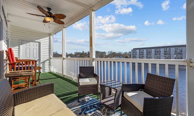 Socastee Condominio | 3BR/2BA Intracoastal Condo, Water Views , SMART TVs , Self Check-in