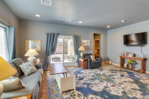Kingman Casa | 3BR 2BA Kingman Home w Patio Fire Pit