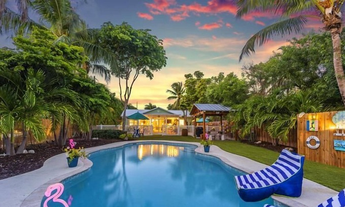 Rock Harbor Cabaña | 3BR/3BA Key Largo Cottage by the Sea With Private Pool, Putting Course, and More