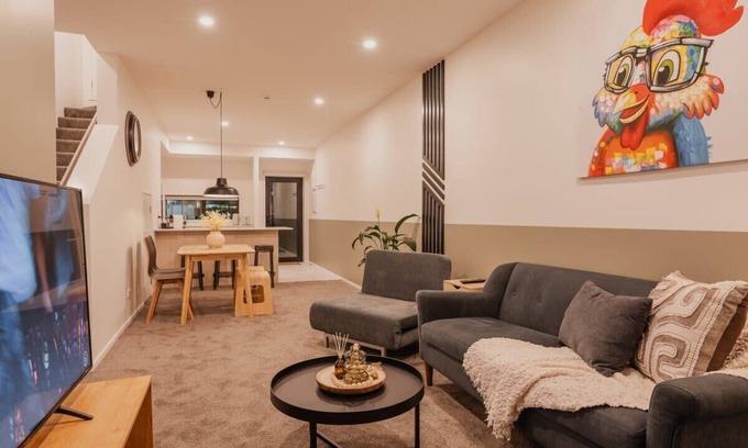 Christchurch City Centre Apartamento | 3BR/4BA Townhouse Sleeps 8 Parking Games