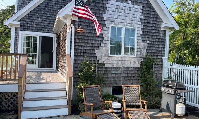 Provincetown Condominio | 3BR Bright & Spacious East End Condo with Private Patio and 2 Parking Spaces.