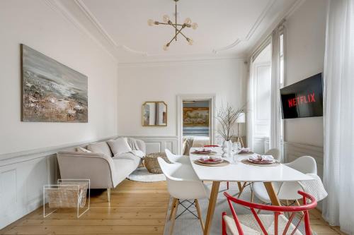 Gamla Stan Apartamento | 3BR Central- Royal Castle & Old Town at Your Door!