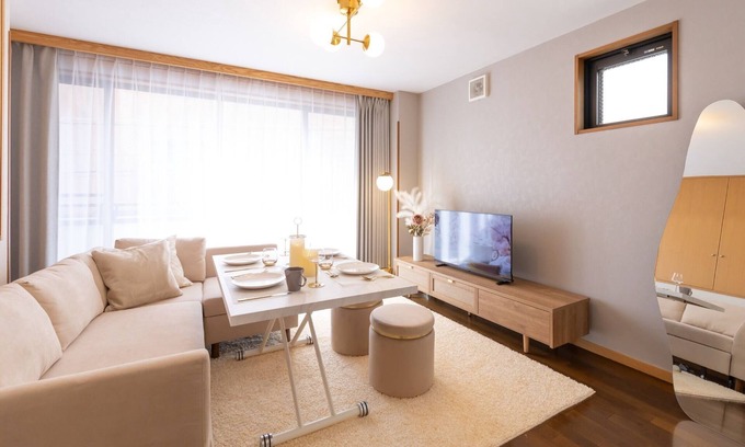 Shinsekai Casa | 3BR for 8Pax Tsutenkaku View Rooftop Dining Unparalleled Convenience - Tsutenkaku Royal House / Osaka Ōsaka