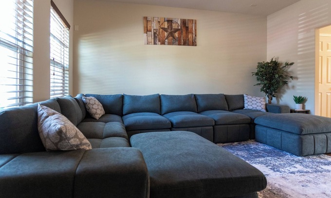 Garden Oaks Casa | 3br home Galleria and Heights with King bed!