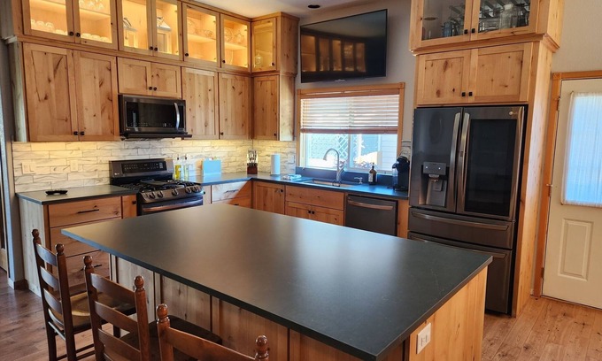 Boyd Acres Casa | 3BR Home in the Heart of Oregon's Outdoor Paradise