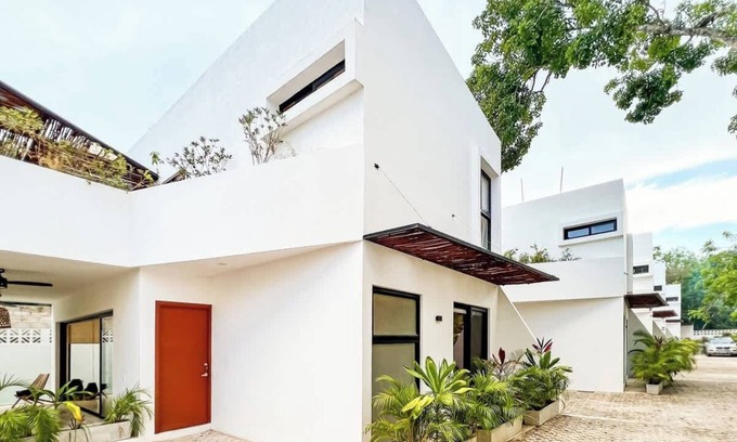 La Veleta Casa | 3BR House | Private Pool & Grill, Perfect Location