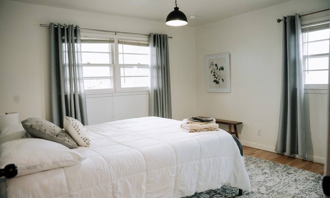 Amarillo Casa | 3BR| I-40,near DT, 21 min Palo Duro