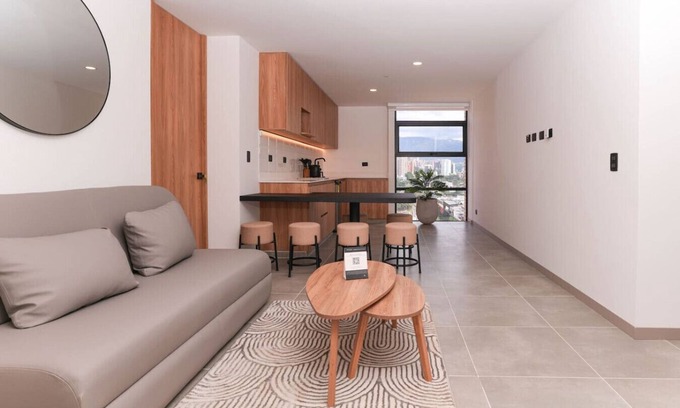 San Diego Apartamento | 3BR Luxury Design Apt-El Poblado w/Jacuzzi &Office