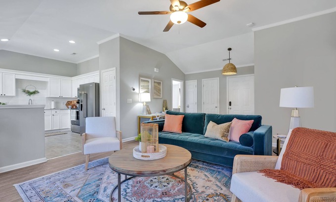 Wilmington Casa | 3BR Modern | Midtown Escape | 5 Miles To Downtown