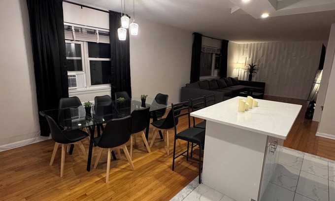 Southeast Yonkers Apartamento | 3BR Near NYC Sleeps 10 Metro North & MTA30min city