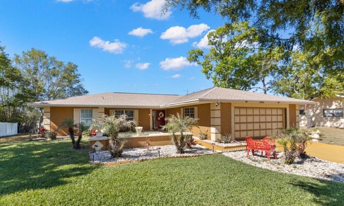 Spring Hill Casa | 3BR Roman Oasis: Caesar's Place + Heated Pool
