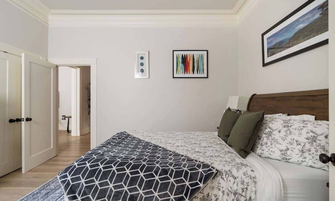 Alphabet Historic District Casa | 3BR Sleeps 8 Prime NW Location 99 WalkScore