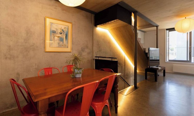 Te Aro Apartamento | 3BR Townhouse | Industrial Charm, Central Location