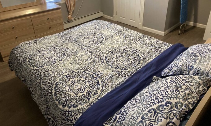 Irvington Apartamento | 3rd flr Quaint & cozy Two Bedroom apt Close to NY- American dream Mall and more.