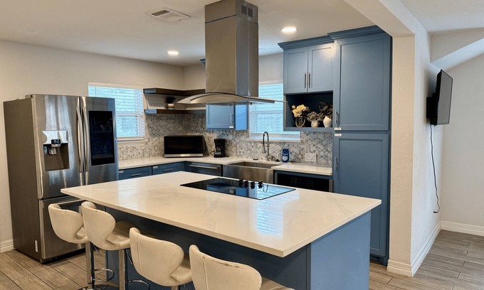 OST - South Union Casa | 3rd Ward Gem: Modern Comfort + History